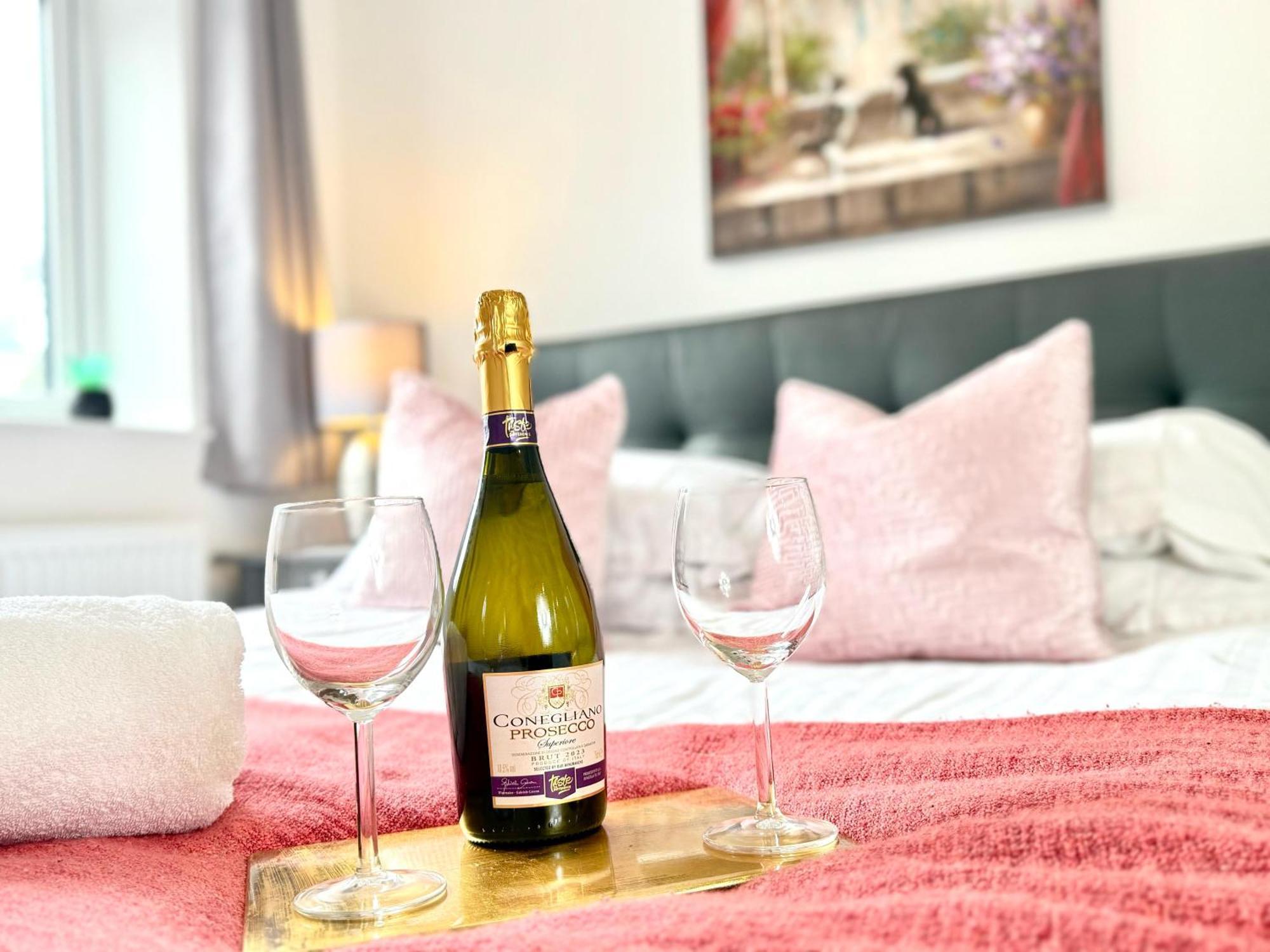 Walnut Flats-F5, Stylish 1-Bedroom - Parking, Netflix, Wifi - Close To Oxford, Bicester & Blenheim Palace Kidlington Kültér fotó